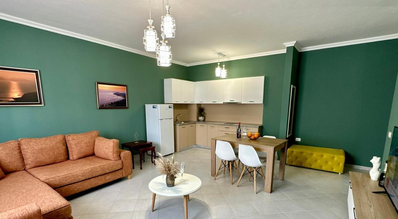 Family Suite Residence Avlonya Dış mekan fotoğraf