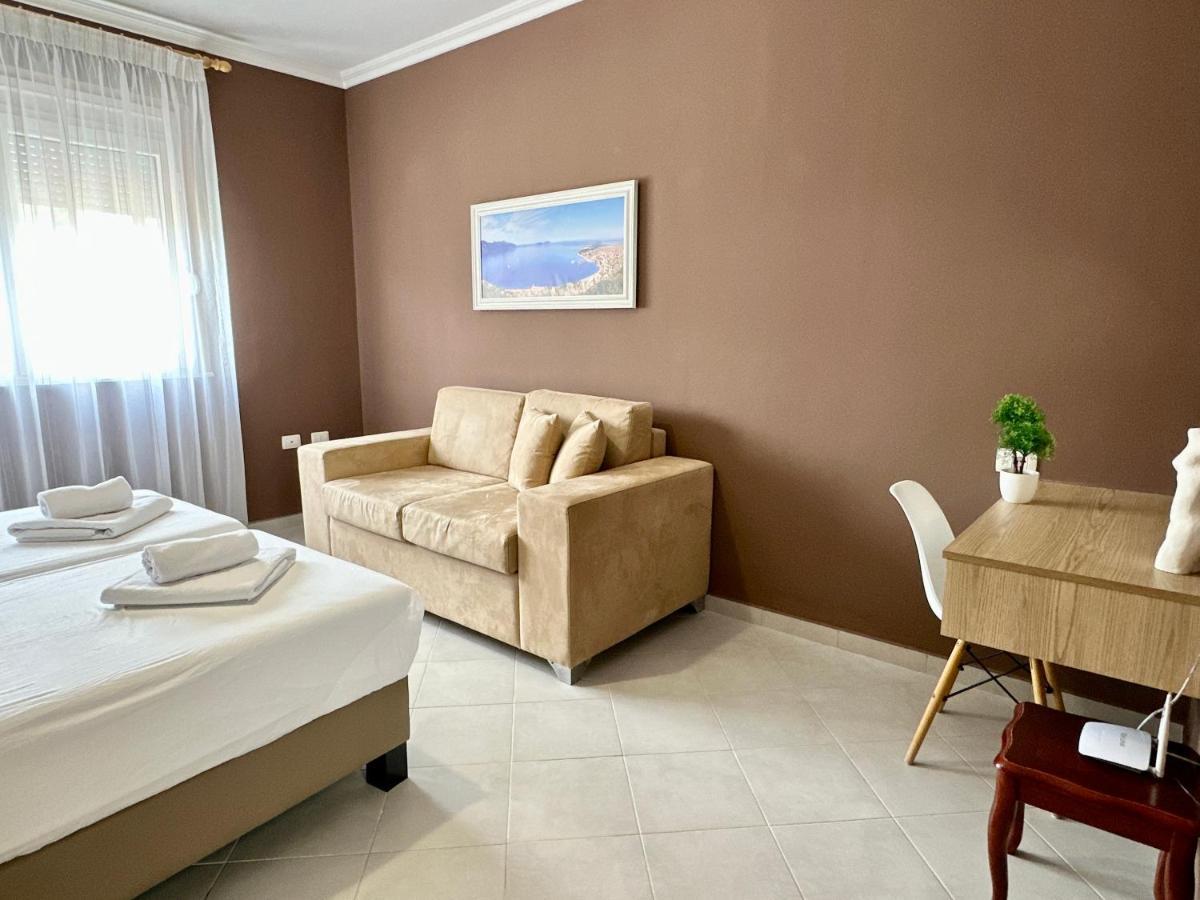 Family Suite Residence Avlonya Dış mekan fotoğraf