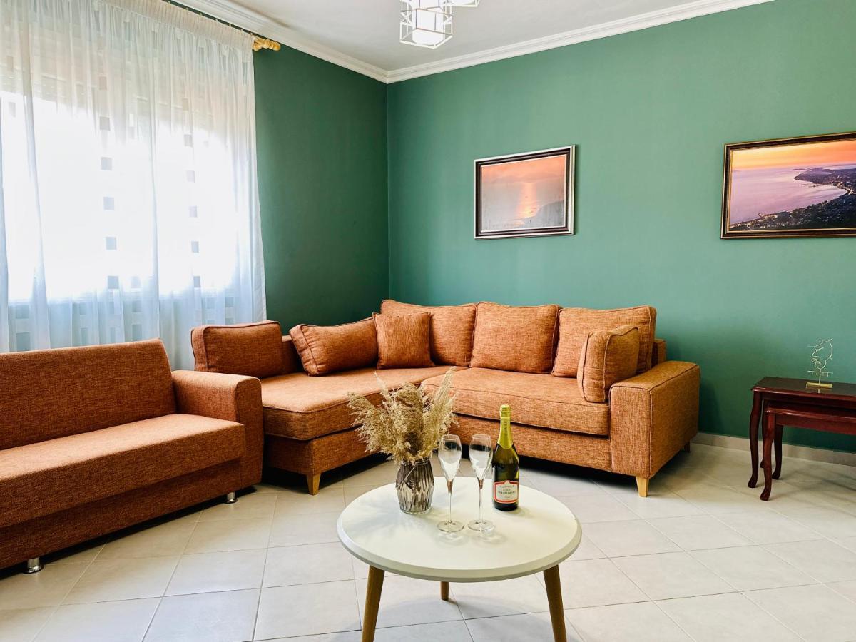 Family Suite Residence Avlonya Dış mekan fotoğraf
