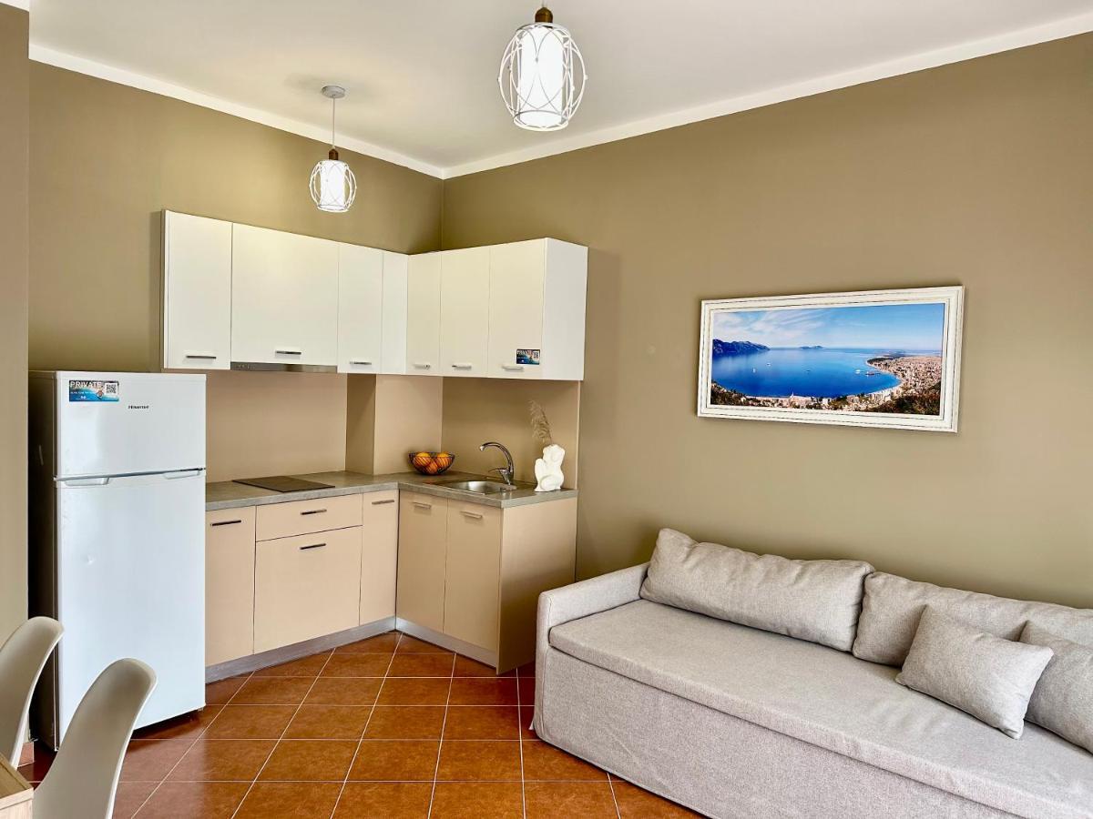 Family Suite Residence Avlonya Dış mekan fotoğraf
