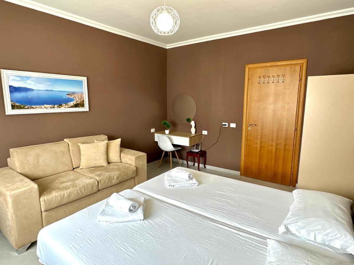 Family Suite Residence Avlonya Dış mekan fotoğraf