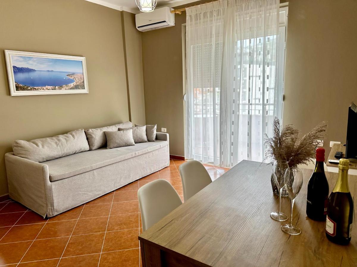 Family Suite Residence Avlonya Dış mekan fotoğraf