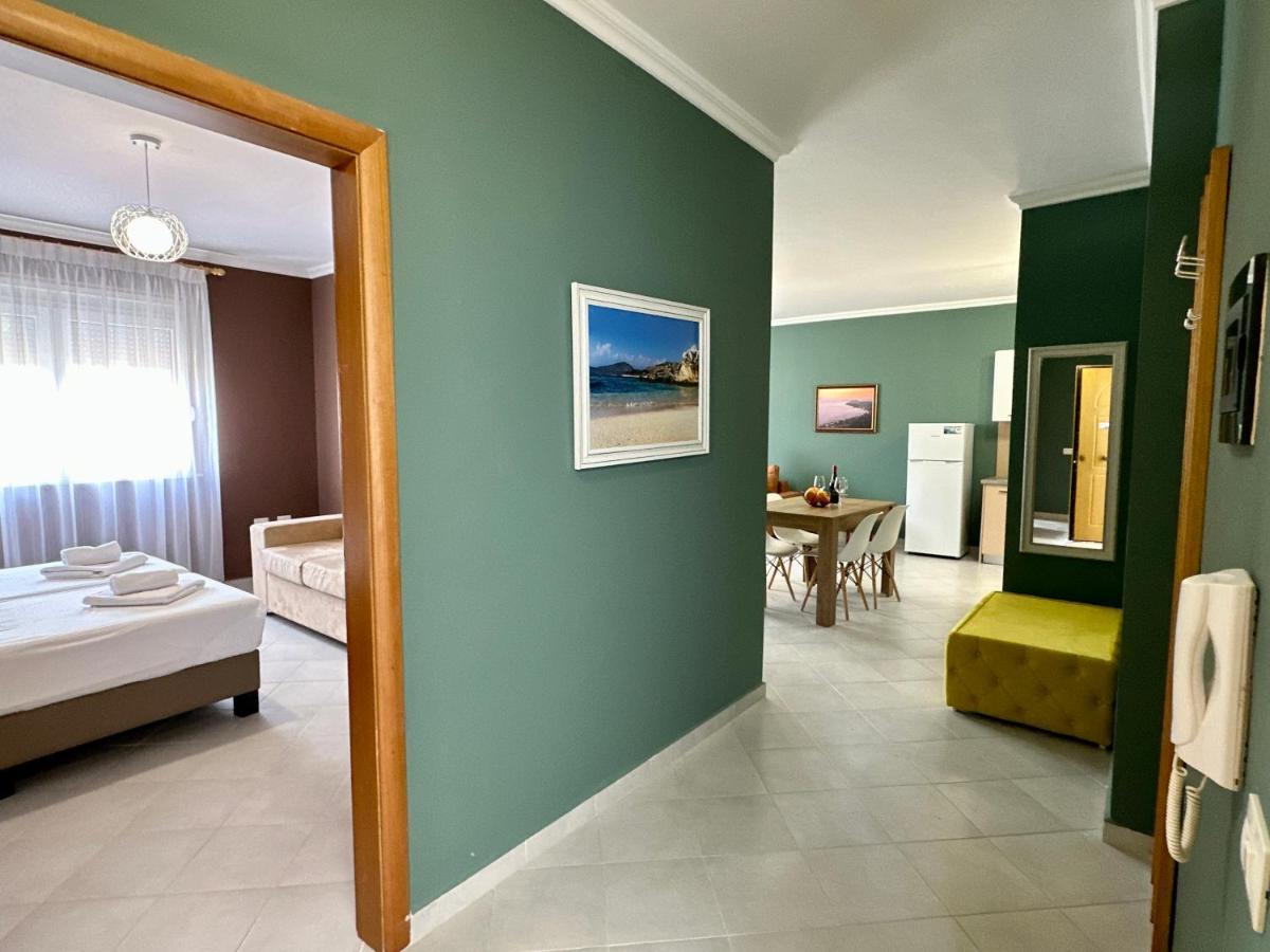 Family Suite Residence Avlonya Dış mekan fotoğraf